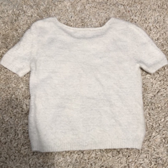 White fuzzy crop top - Picture 4 of 4